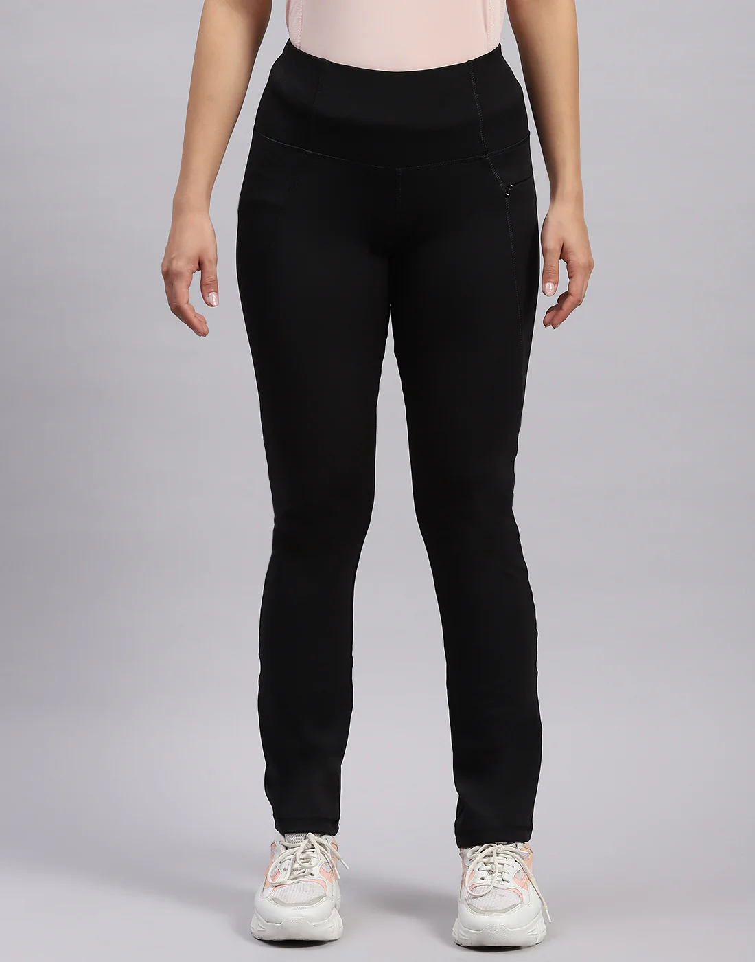 Rock.it Women Black Solid Smart Fit Lower