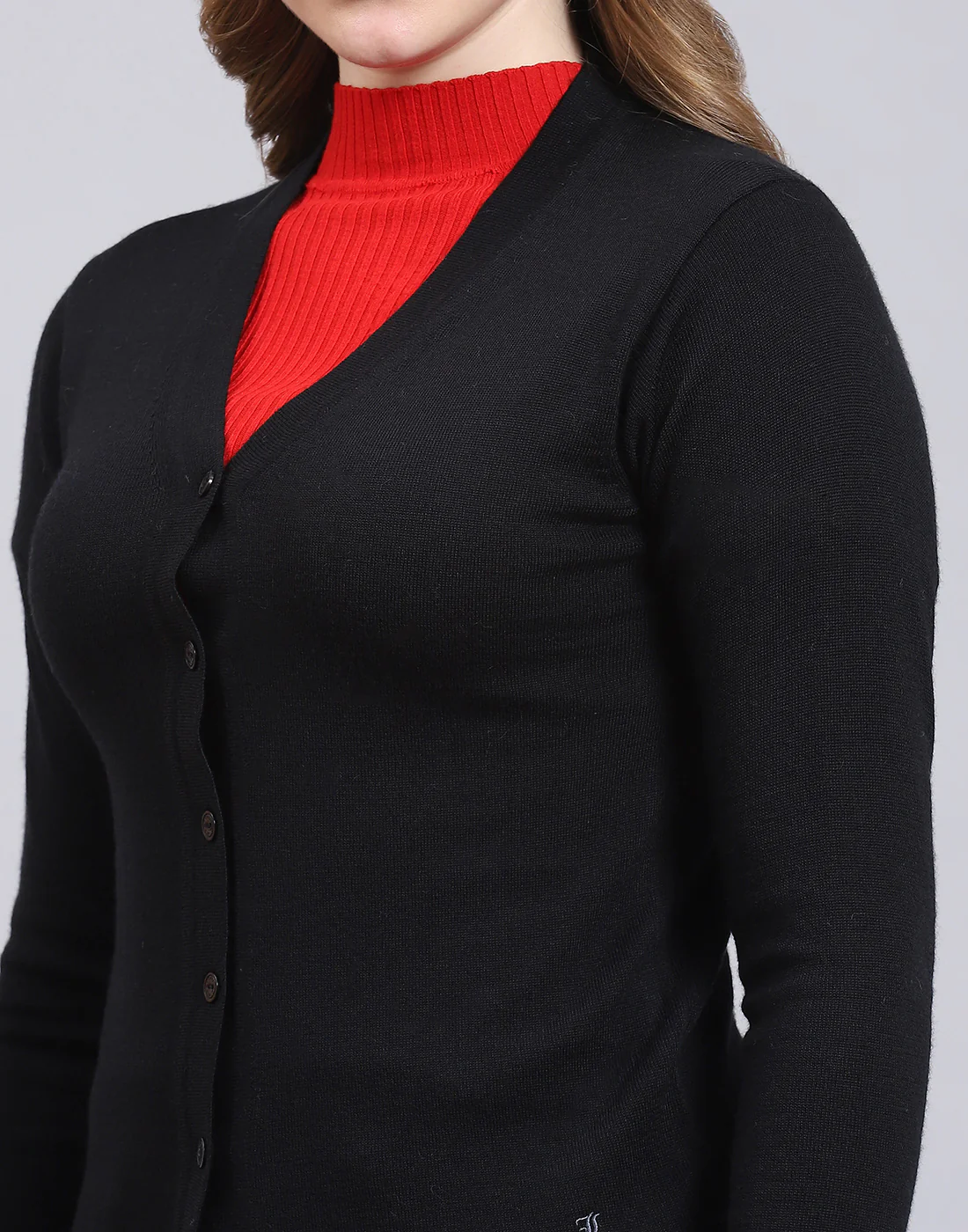 Women Black Solid V Neck Full Sleeve Cardigan - Image 7