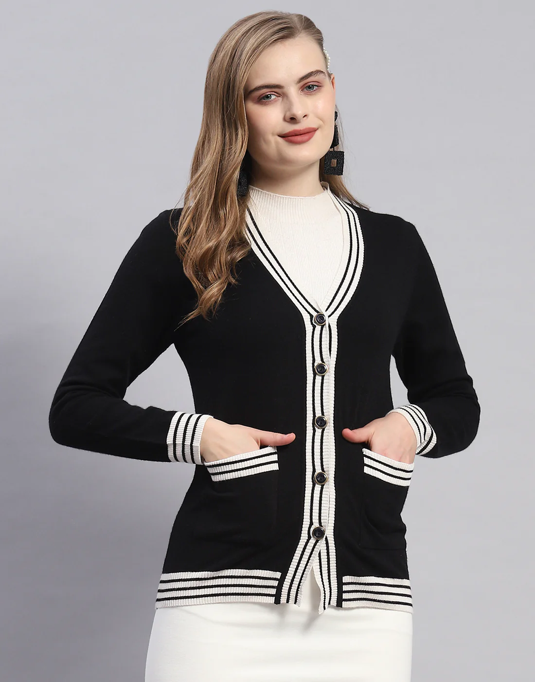 Women Black Solid V Neck Full Sleeve Cardigan - Image 2