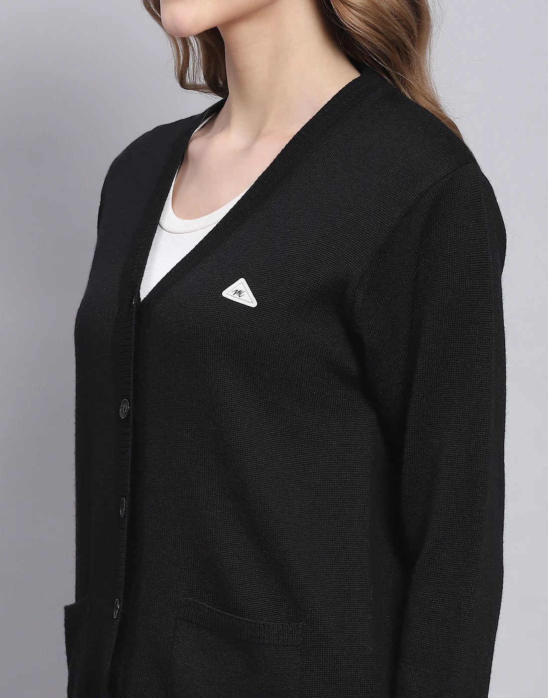 Women Black Solid V Neck Full Sleeve Cardigan - Image 6
