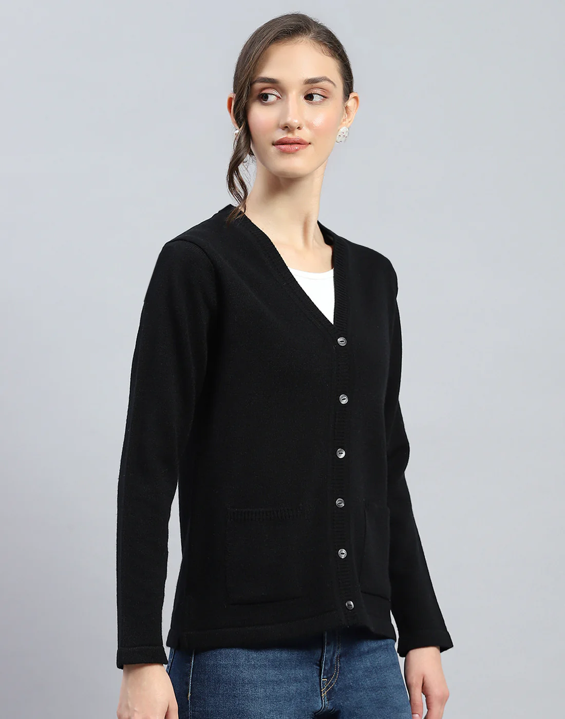 Women Black Solid V Neck Full Sleeve Cardigan - Image 4