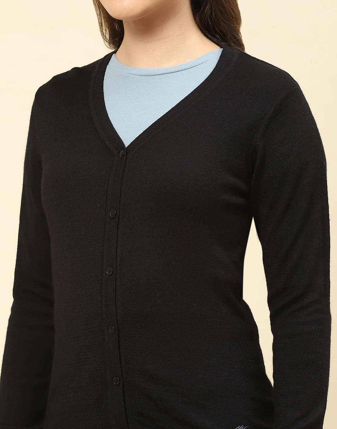 Women Black Solid V Neck Full Sleeve Cardigan - Image 6