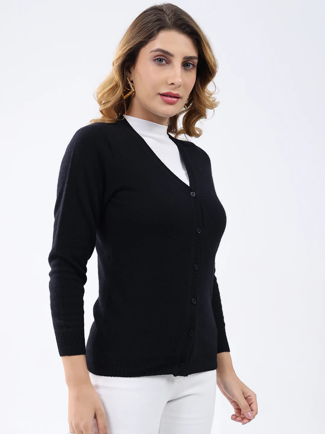 Women Black Solid V Neck Full Sleeve Cardigan - Image 4