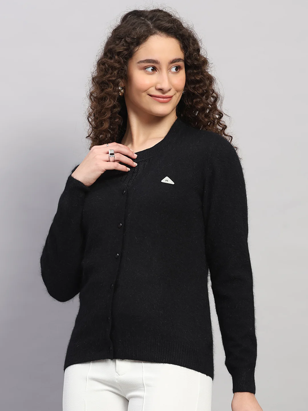 Women Black Solid V Neck Full Sleeve Cardigan - Image 3