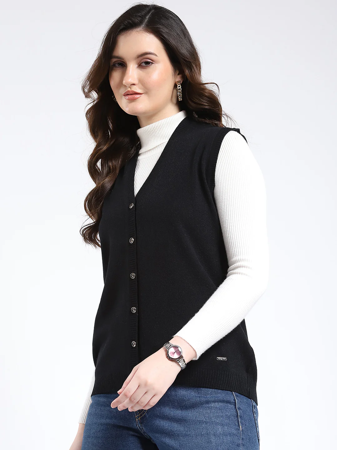Women Black Solid V Neck Sleeveless Cardigan - Image 3