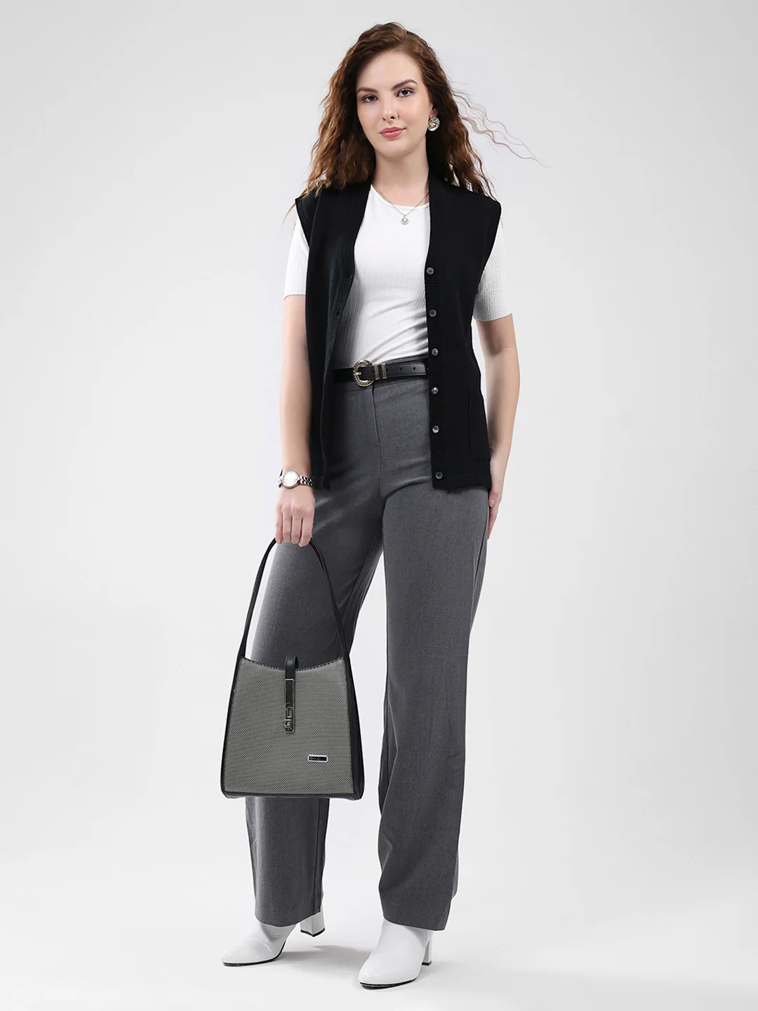 Women Black Solid V Neck Sleeveless Cardigan - Image 2