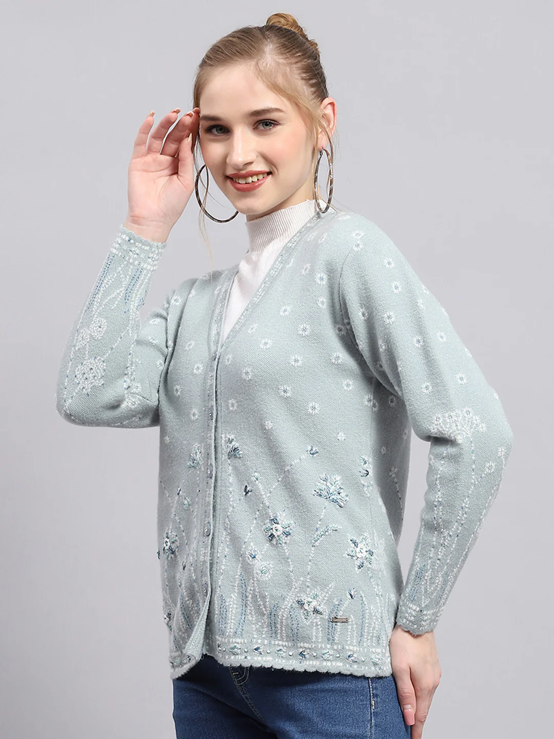 Women Blue Embroidered V Neck Full Sleeve Cardigan - Image 3