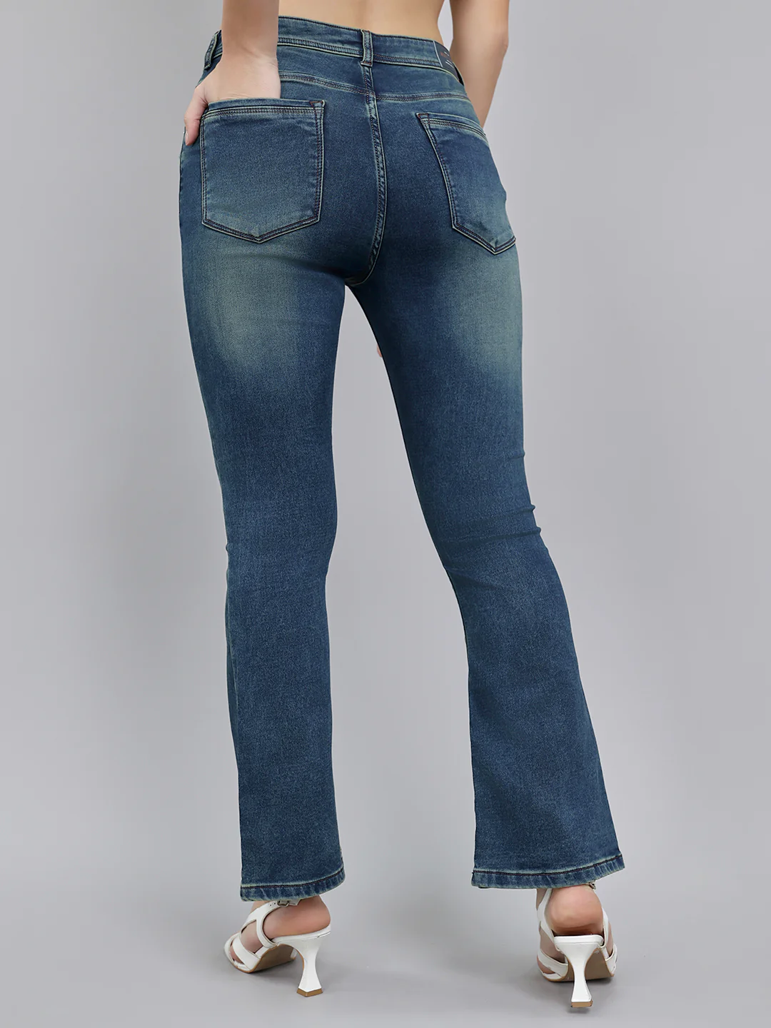 Women Blue Light Wash Regular Fit Denim - Image 3
