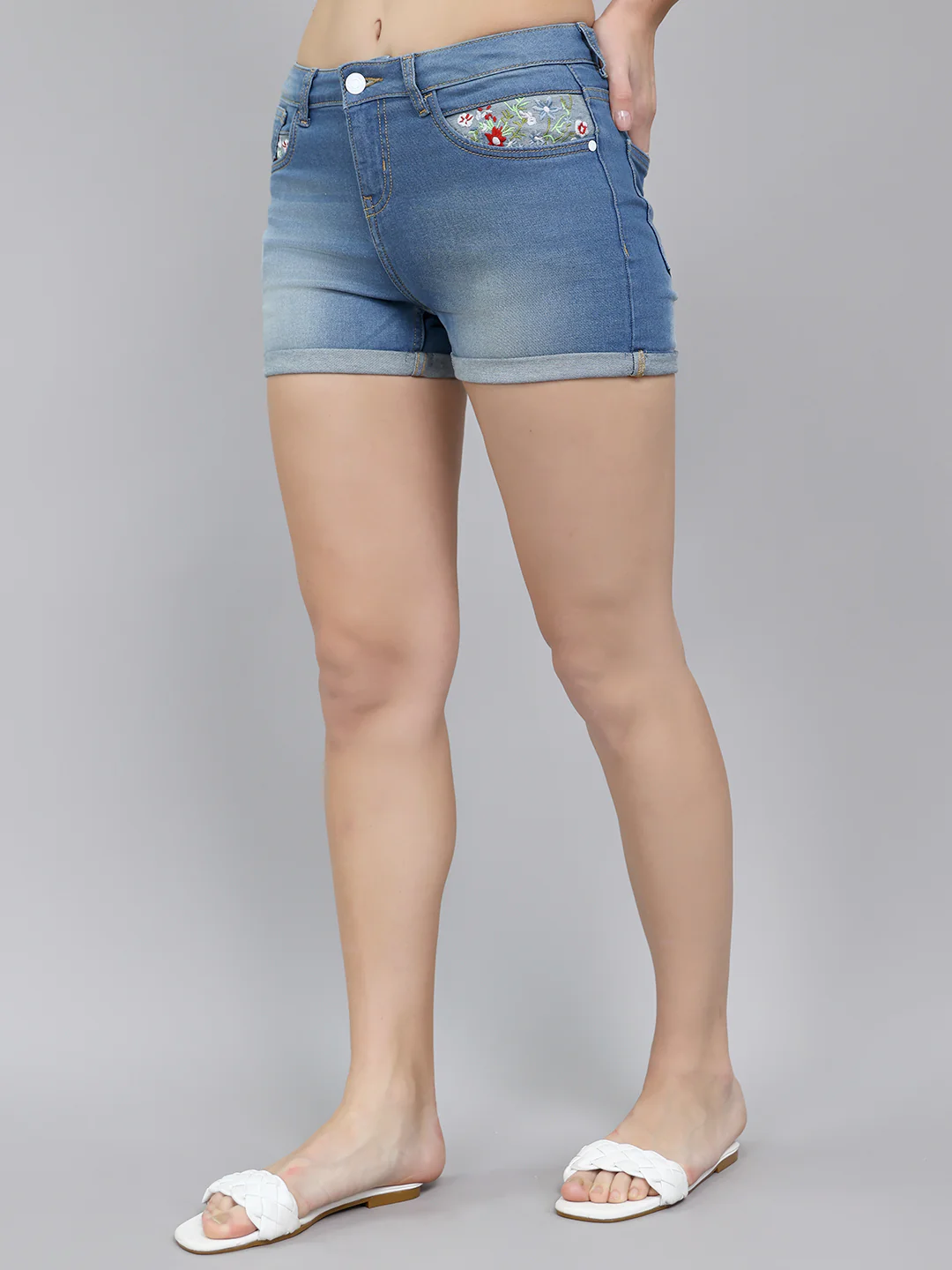 Women Blue Light Wash Regular Fit Shorts - Image 2