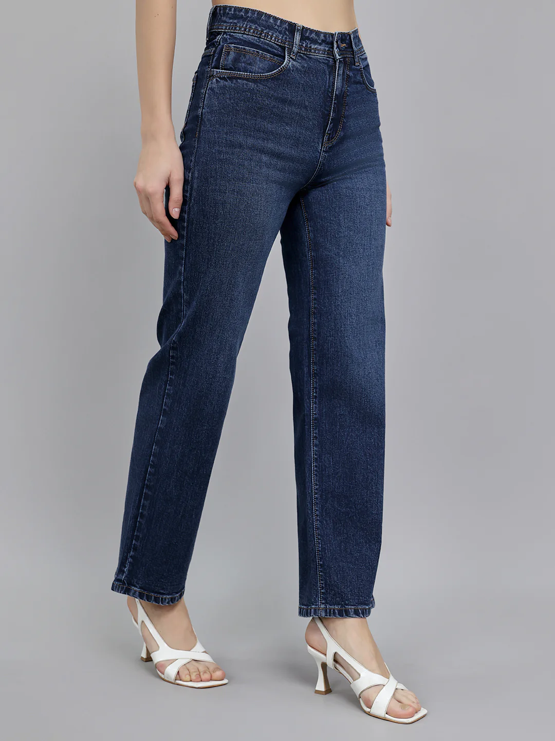 Women Blue Light Wash Straight Fit Denim - Image 3