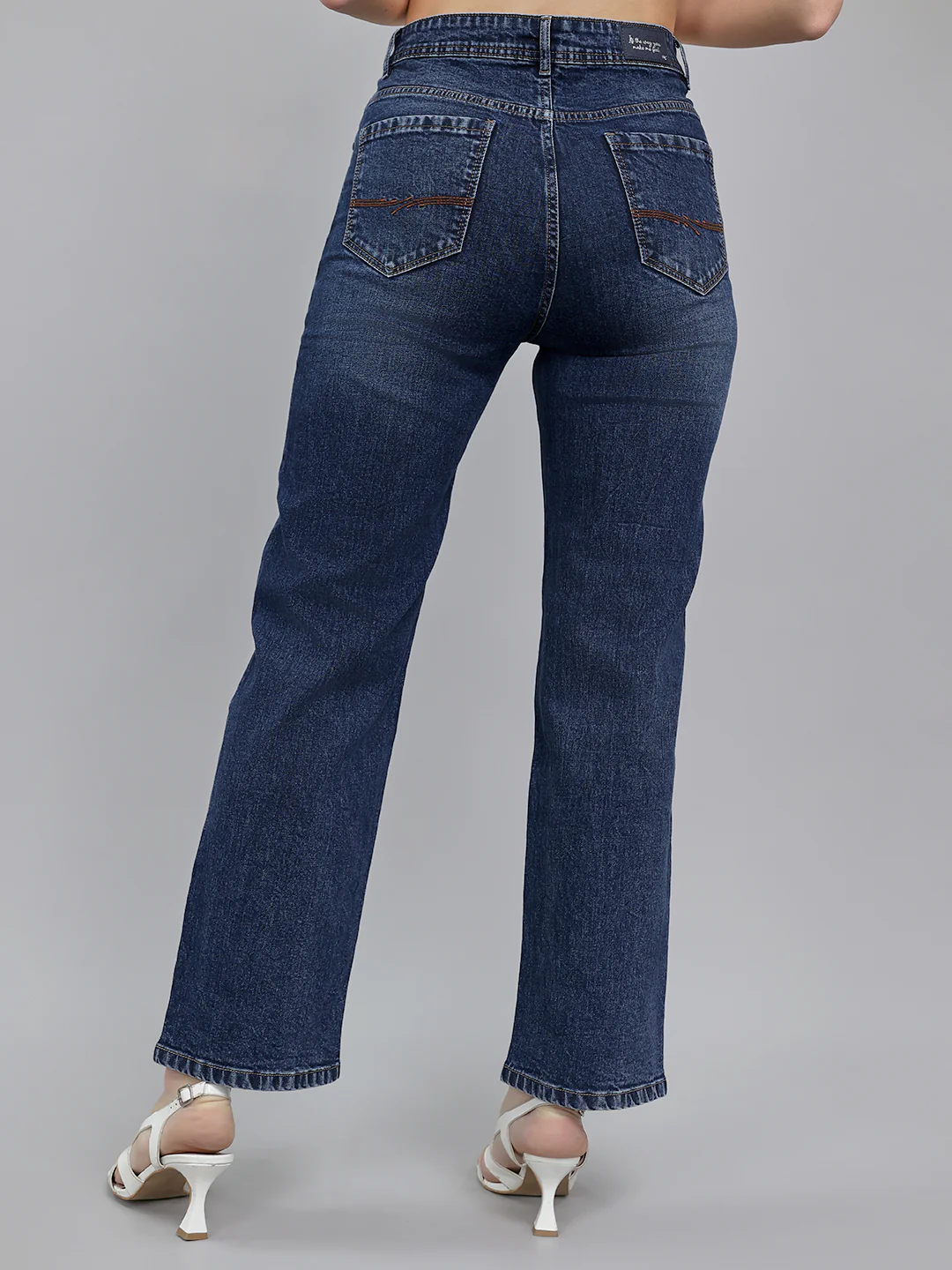 Women Blue Light Wash Straight Fit Denim - Image 4