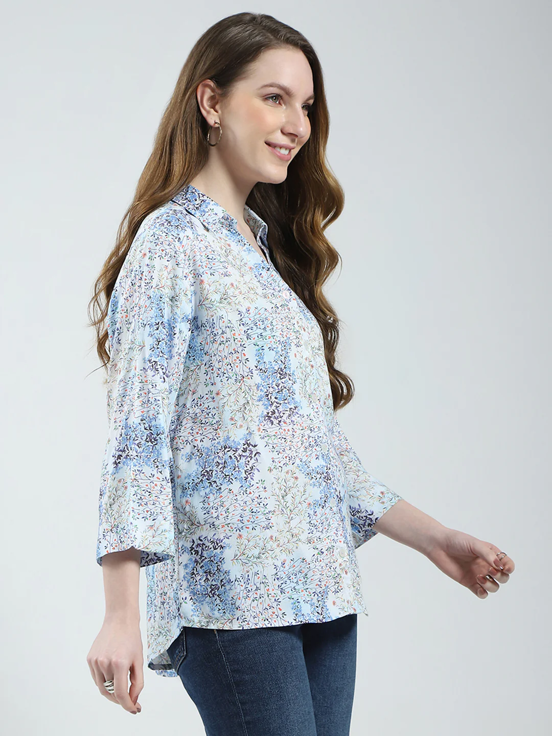 Women Blue Printed Collar 3/4th Sleeve Top - Image 4