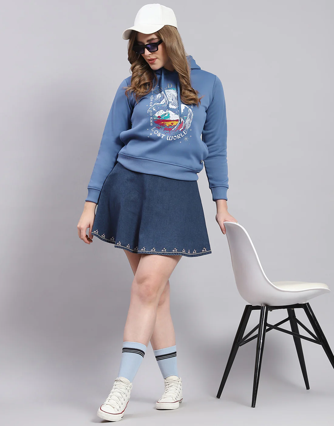 Women Blue Printed Hooded Full Sleeve Sweatshirt - Image 2