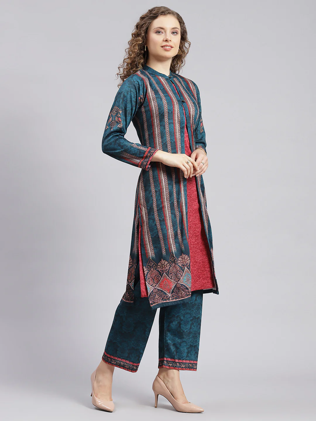 Women Blue & Red Self Design Wool blend Kurti Set - Image 2