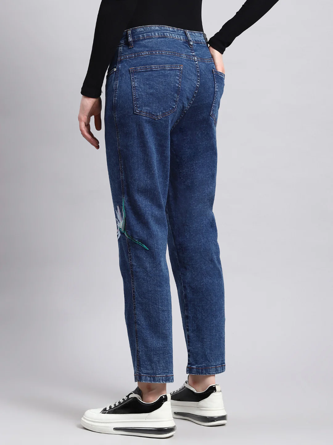 Women Blue Regular Fit Denim - Image 5