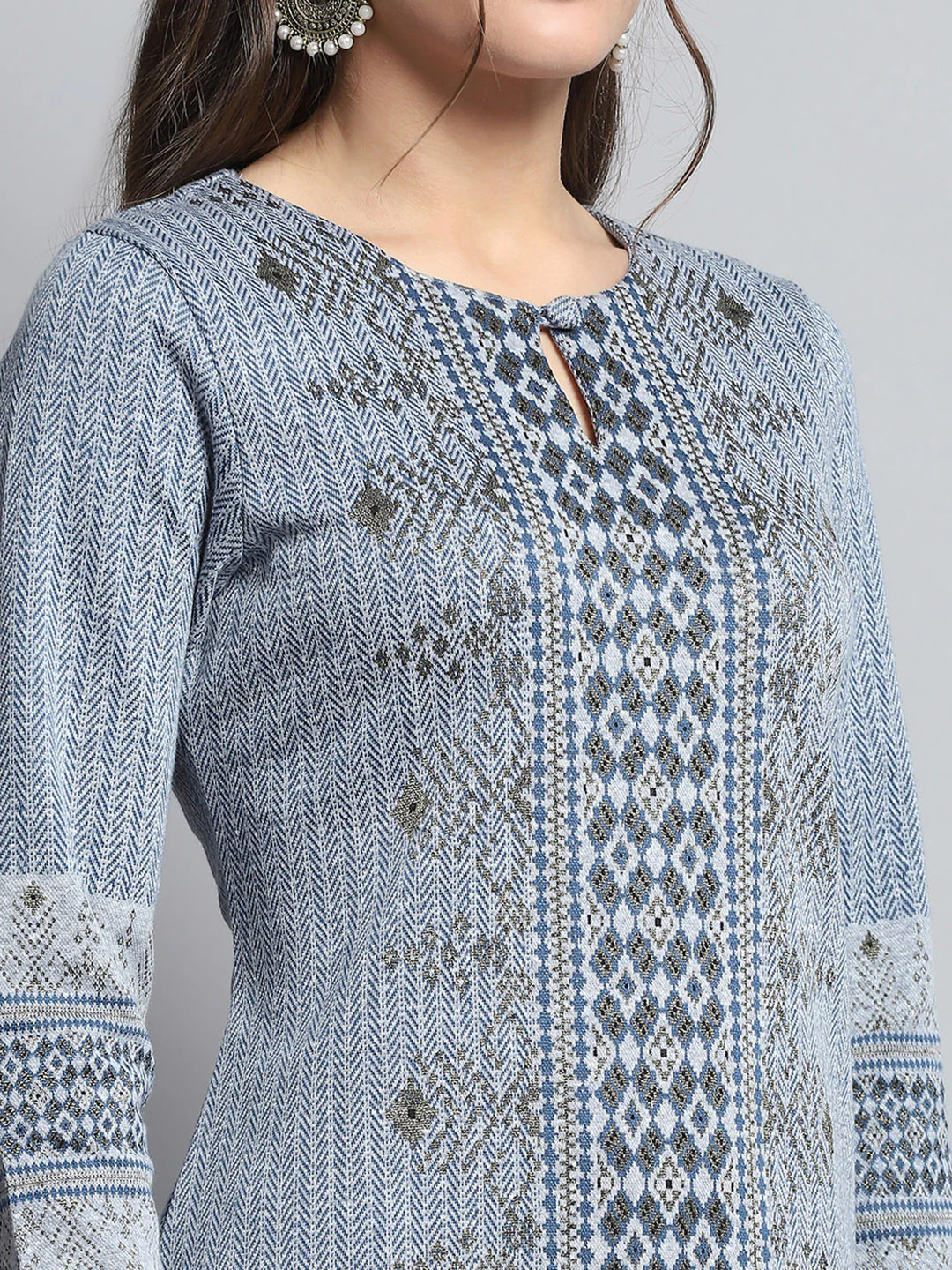 Women Blue Self Design Round Neck Full Sleeve Kurti Set for Winter - Image 6