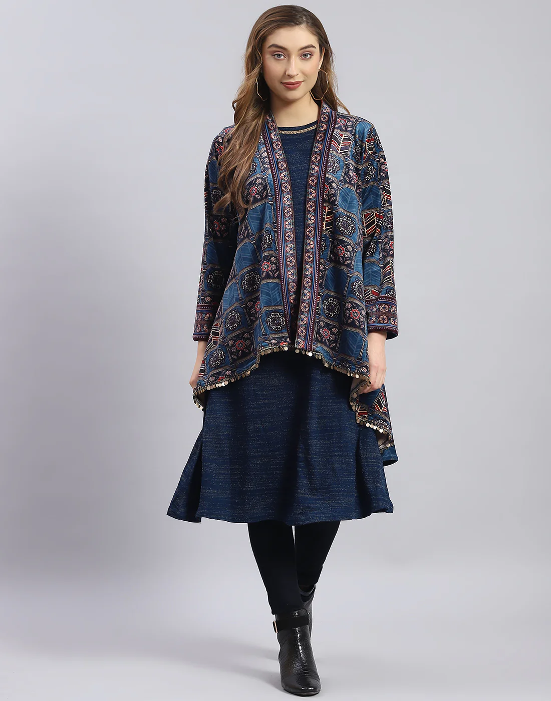 Women Blue Self Design Round Neck Full Sleeve Kurtis Set - Image 3