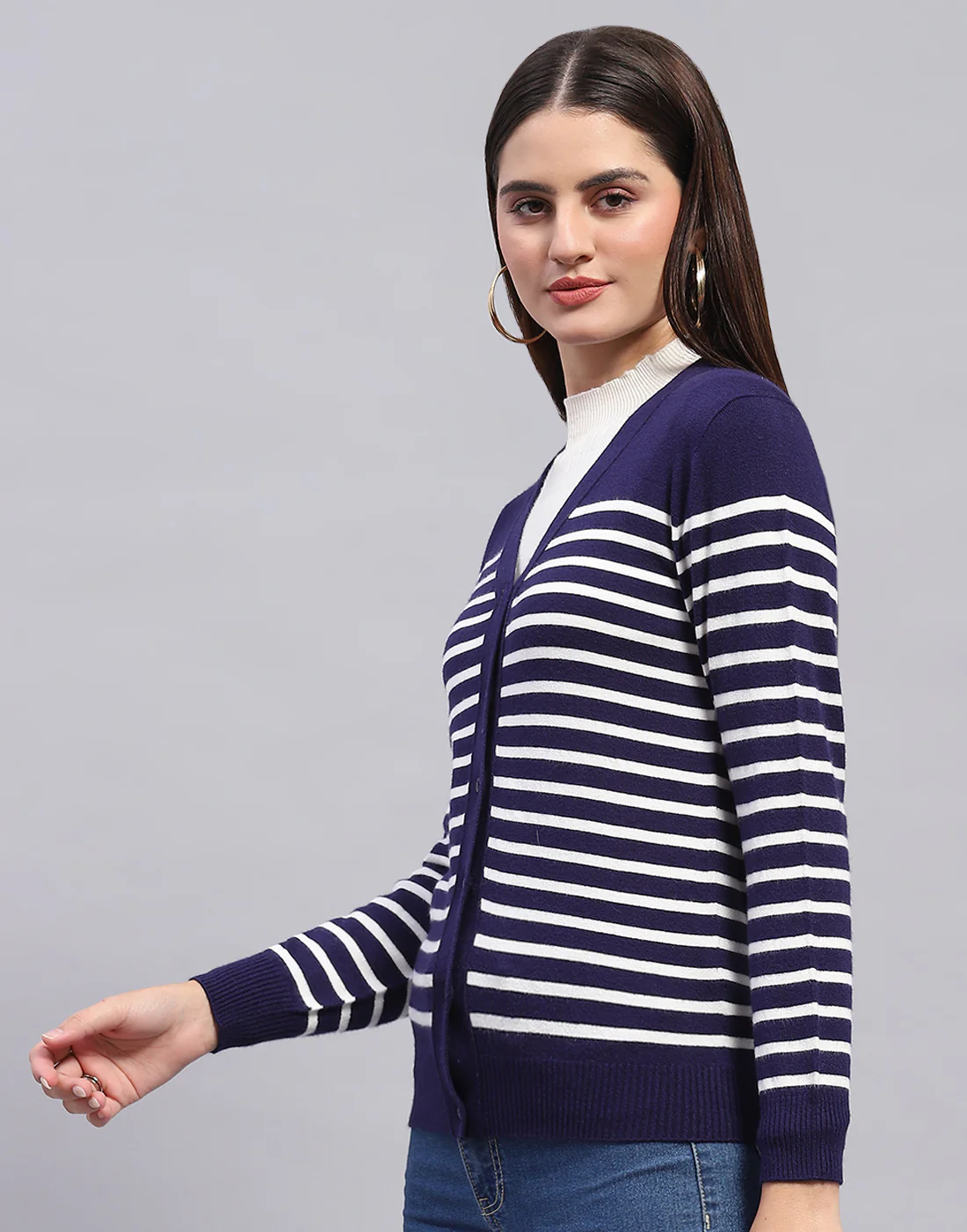 Women Blue Self Design V Neck Full Sleeve Cardigan - Image 3