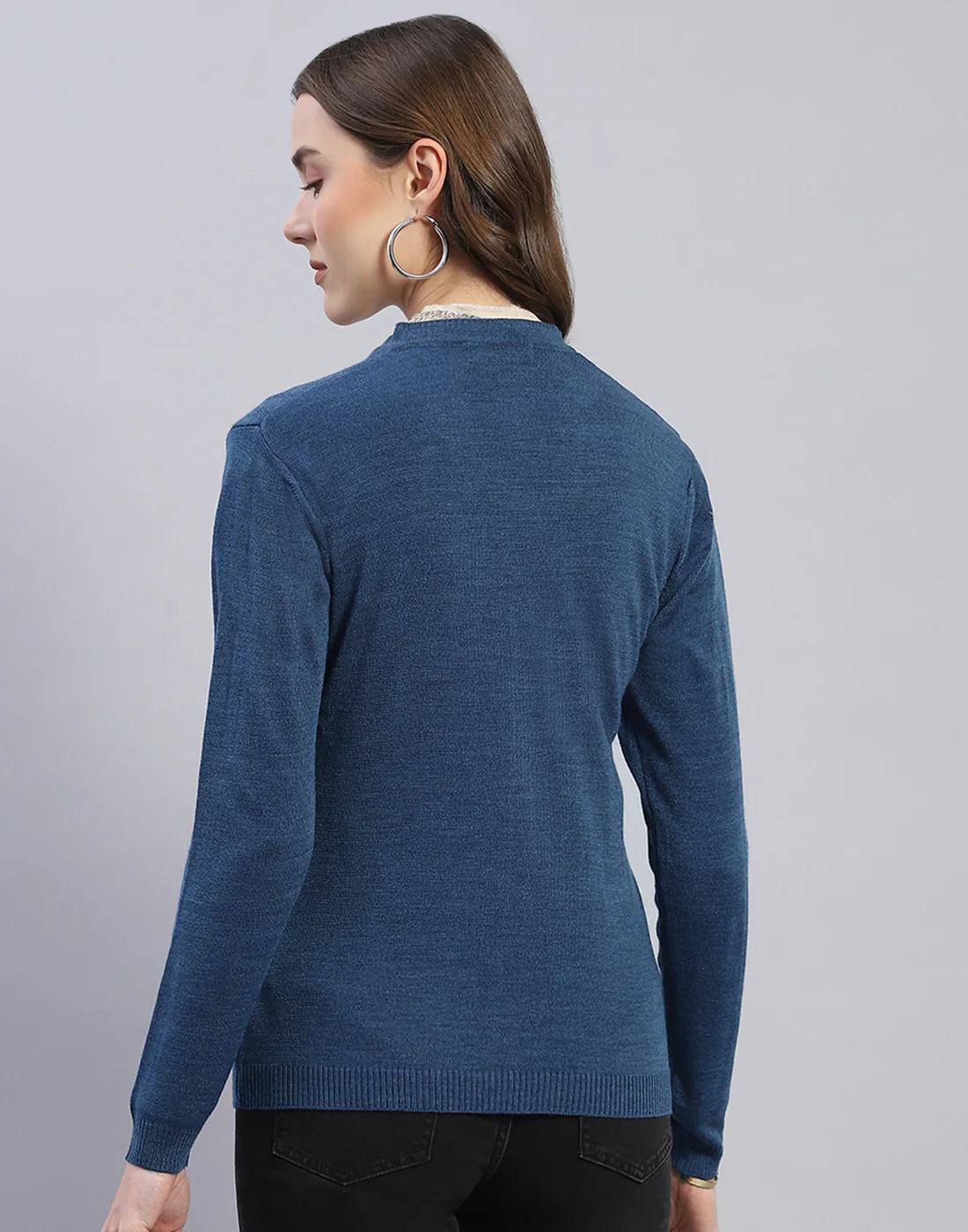 Women Blue Self Design V Neck Full Sleeve Cardigan - Image 5