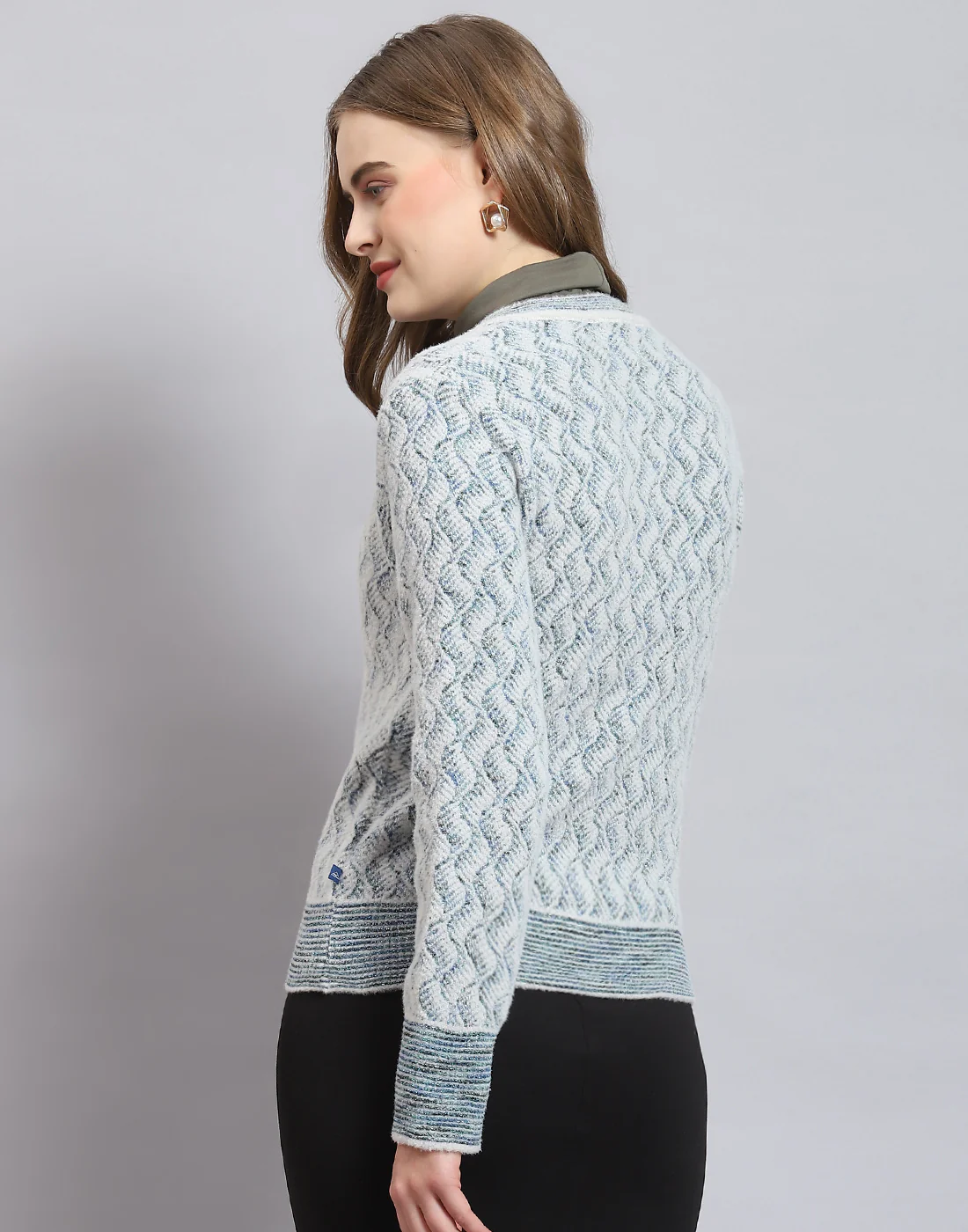 Women Blue Self Design V Neck Full Sleeve Cardigan - Image 5