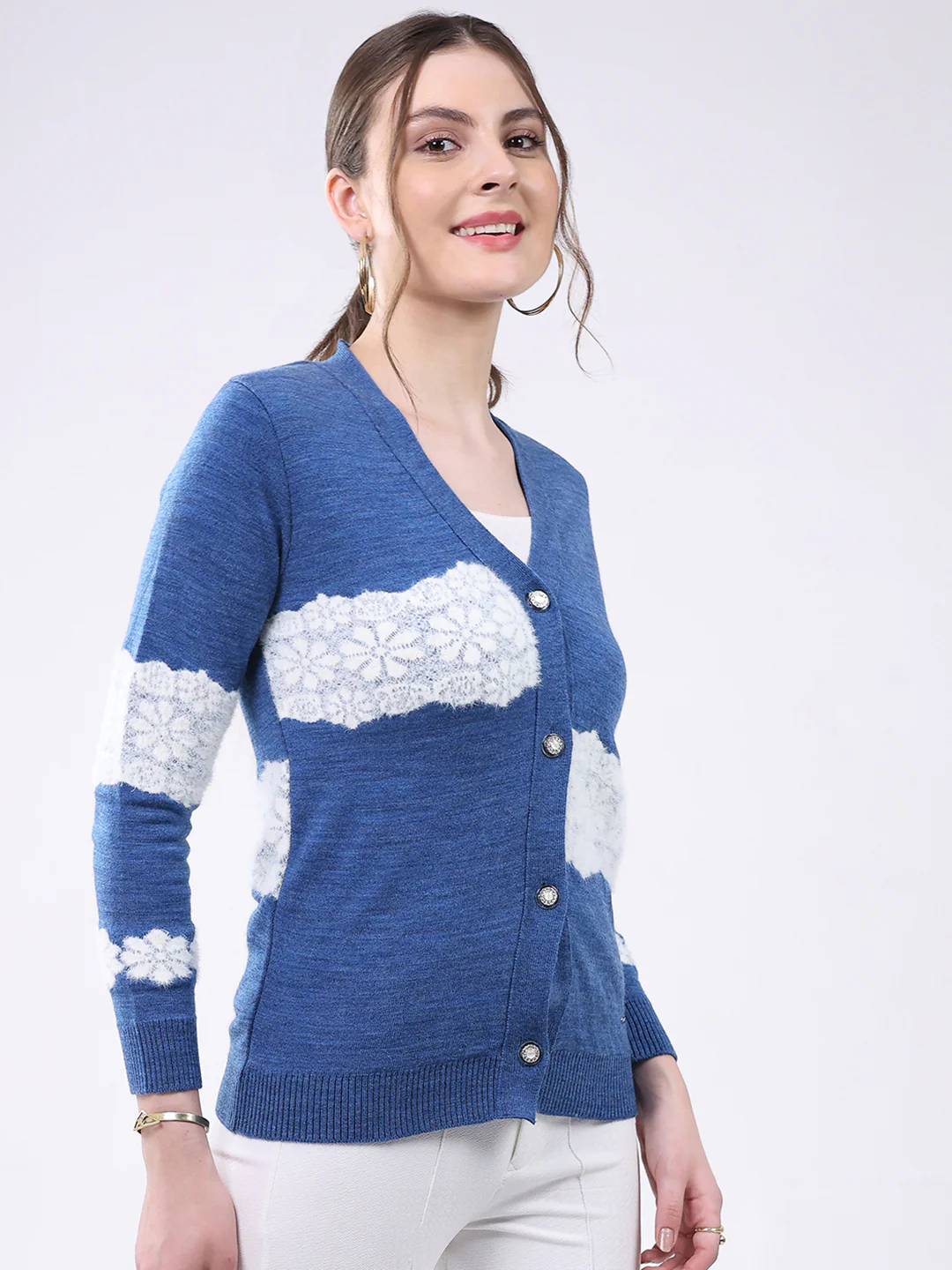 Women Blue Self Design V Neck Full Sleeve Cardigan - Image 4
