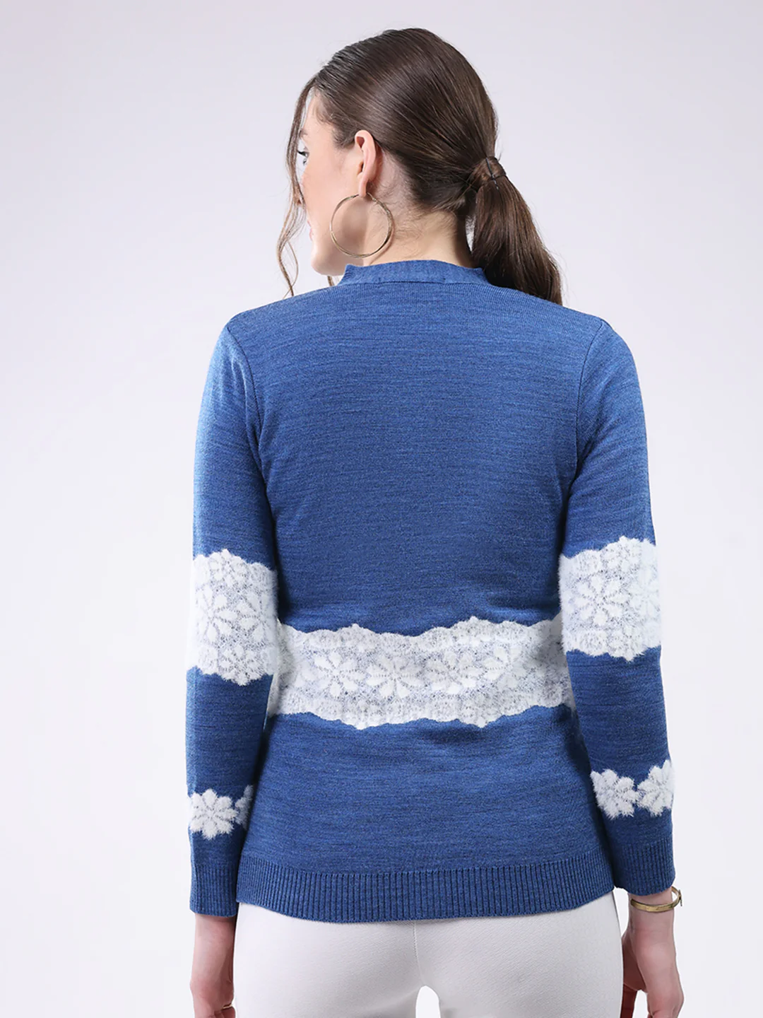 Women Blue Self Design V Neck Full Sleeve Cardigan - Image 5