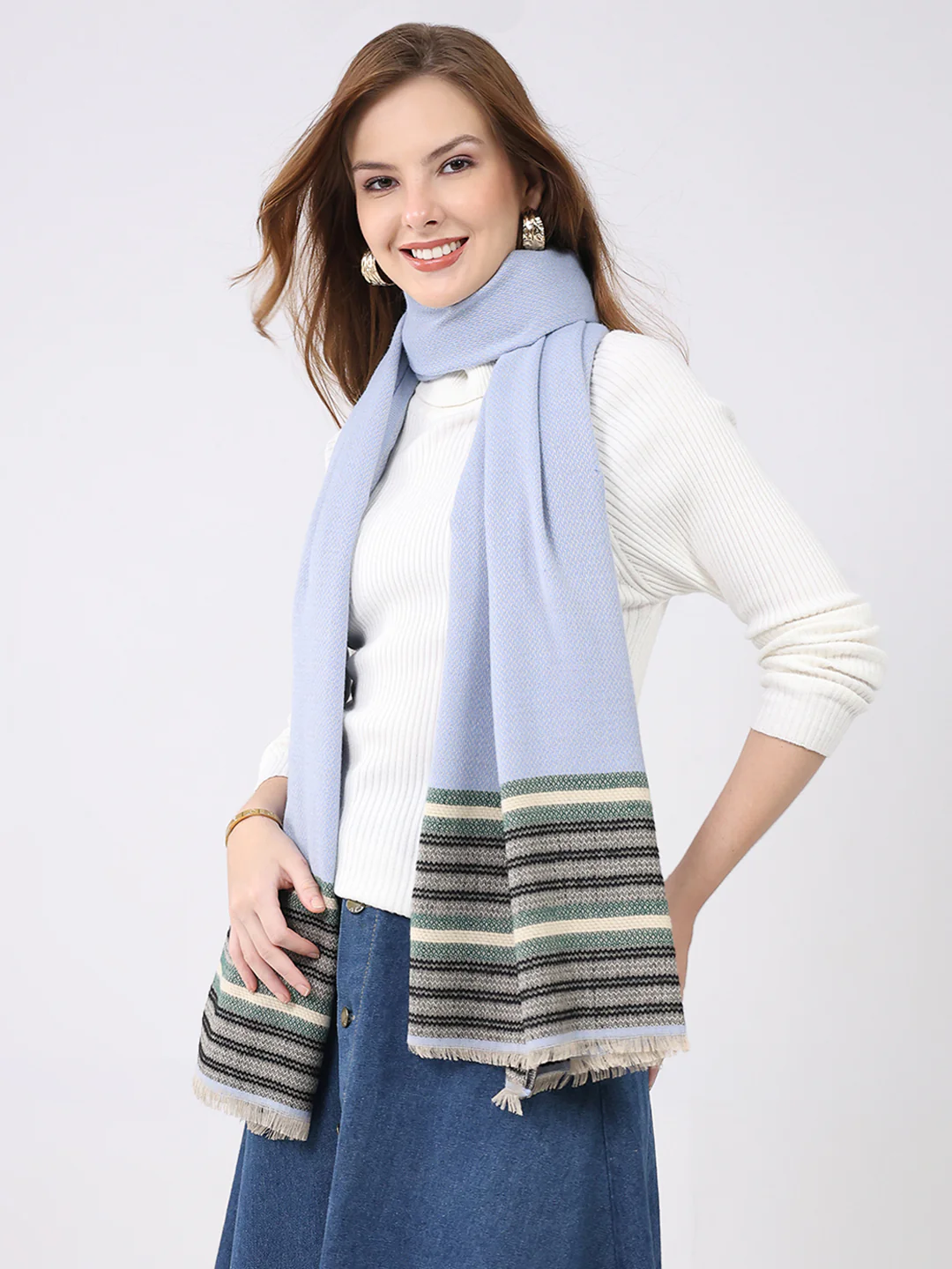 Women Blue Self Design Wool Stole - Image 4