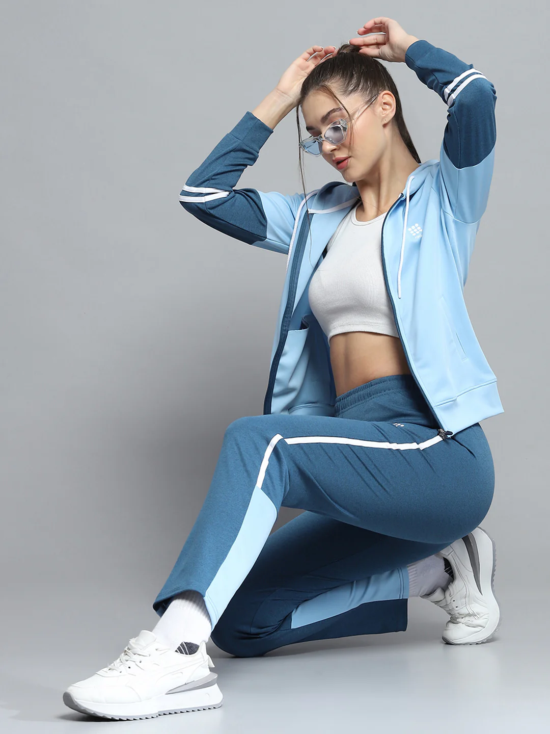 Rock.it Women Blue Solid Hooded Full Sleeve Tracksuit - Image 2