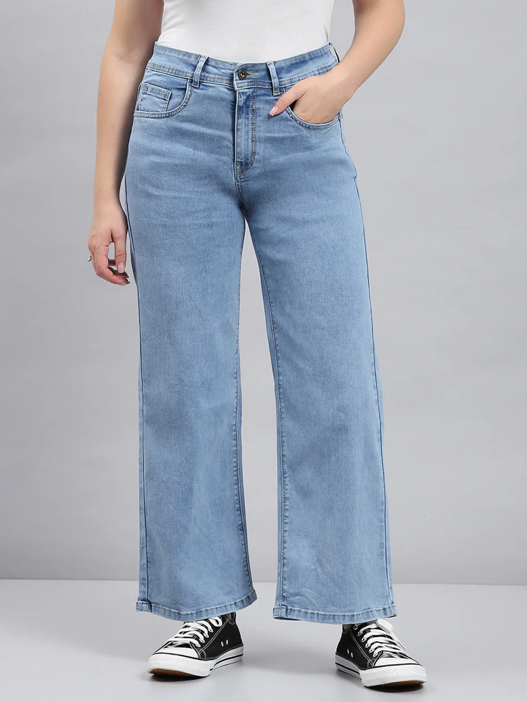 Women Blue Solid Regular Fit Denims - Image 2