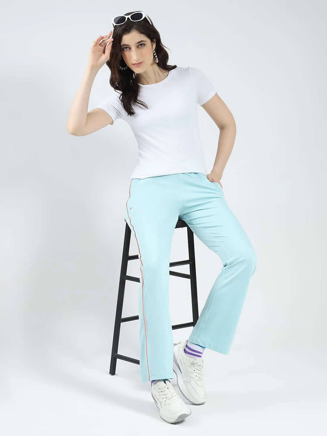 Women Blue Solid Regular Fit Lower - Image 2