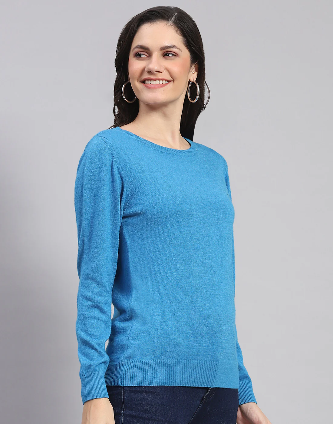 Women Blue Solid Round Neck Full Sleeve Sweater - Image 4