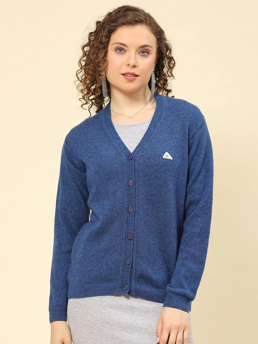 Women Blue Solid V Neck Full Sleeve Cardigan - Image 2