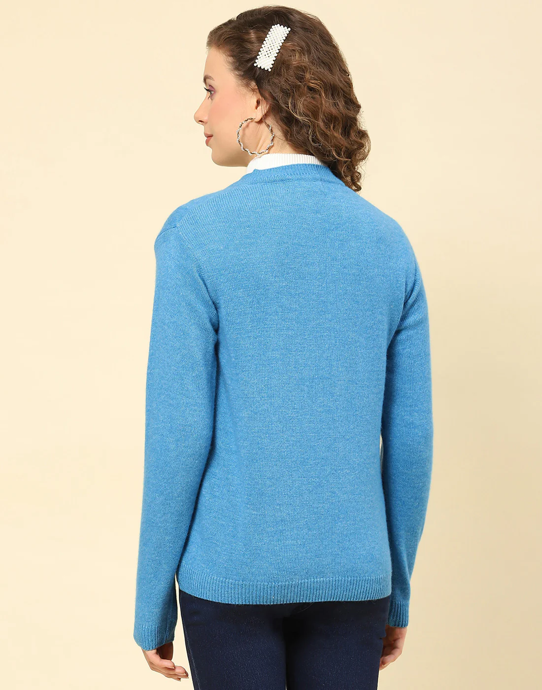 Women Blue Solid V Neck Full Sleeve Cardigan - Image 5