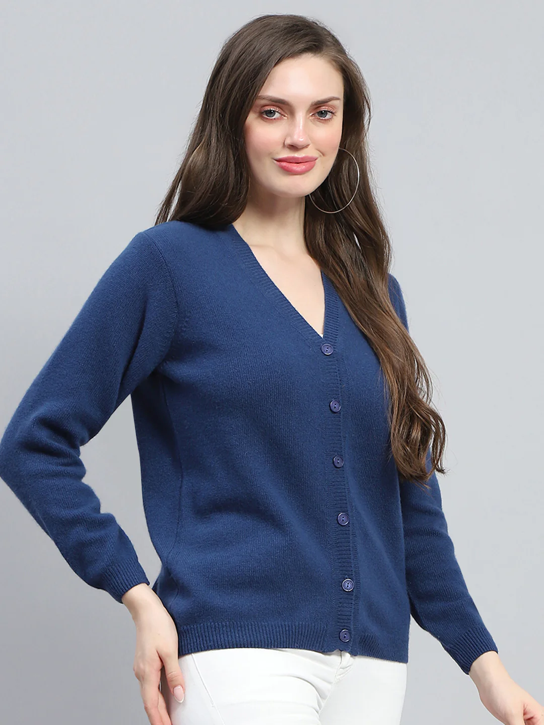 Women Blue Solid V Neck Full Sleeve Cardigan - Image 4