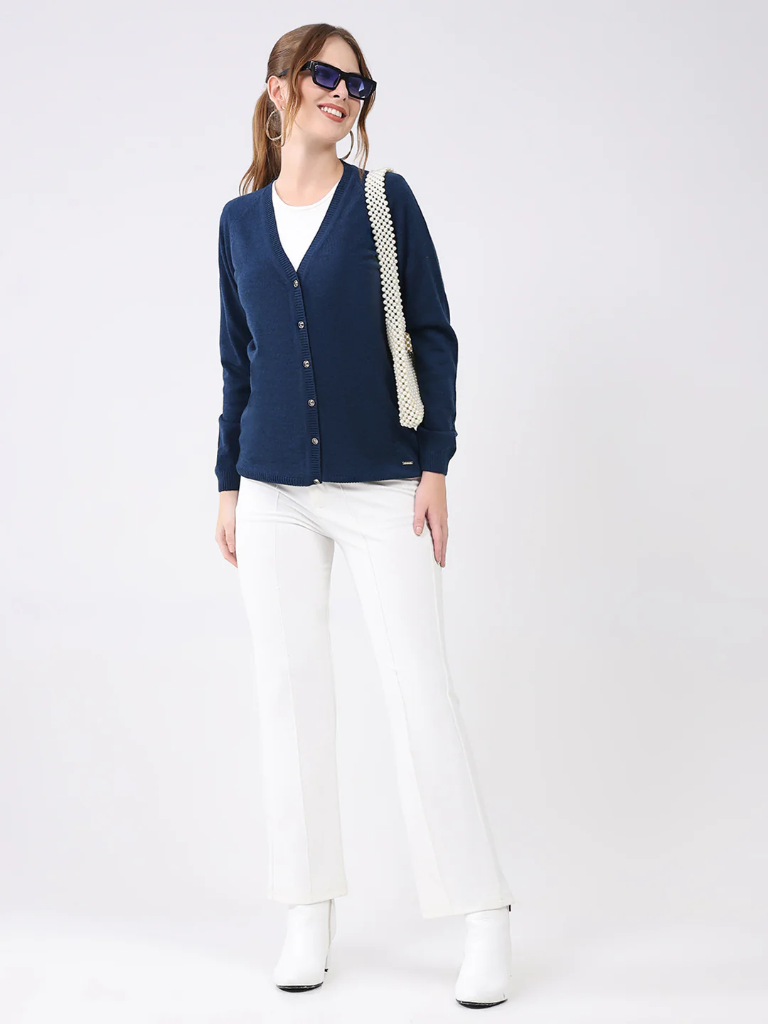 Women Blue Solid V Neck Full Sleeve Cardigan - Image 2