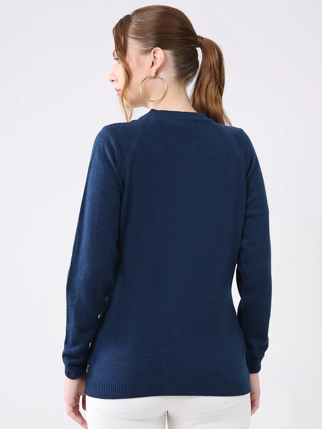 Women Blue Solid V Neck Full Sleeve Cardigan - Image 5