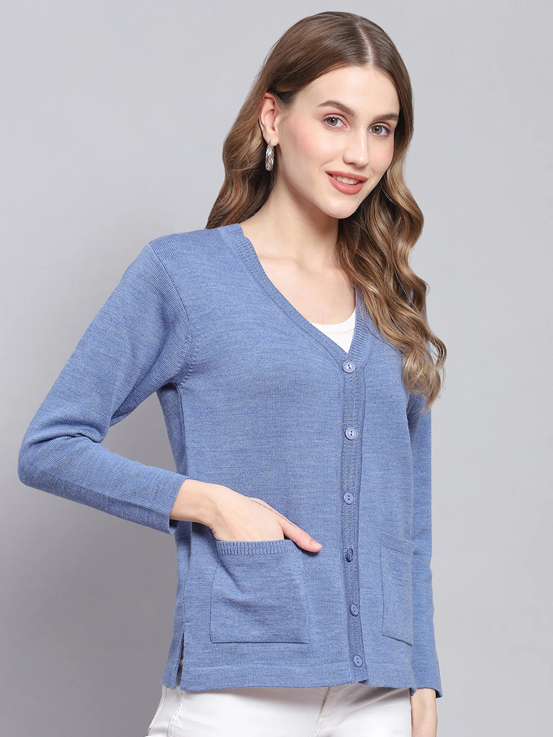 Women Blue Solid V Neck Full Sleeve Cardigans - Image 4