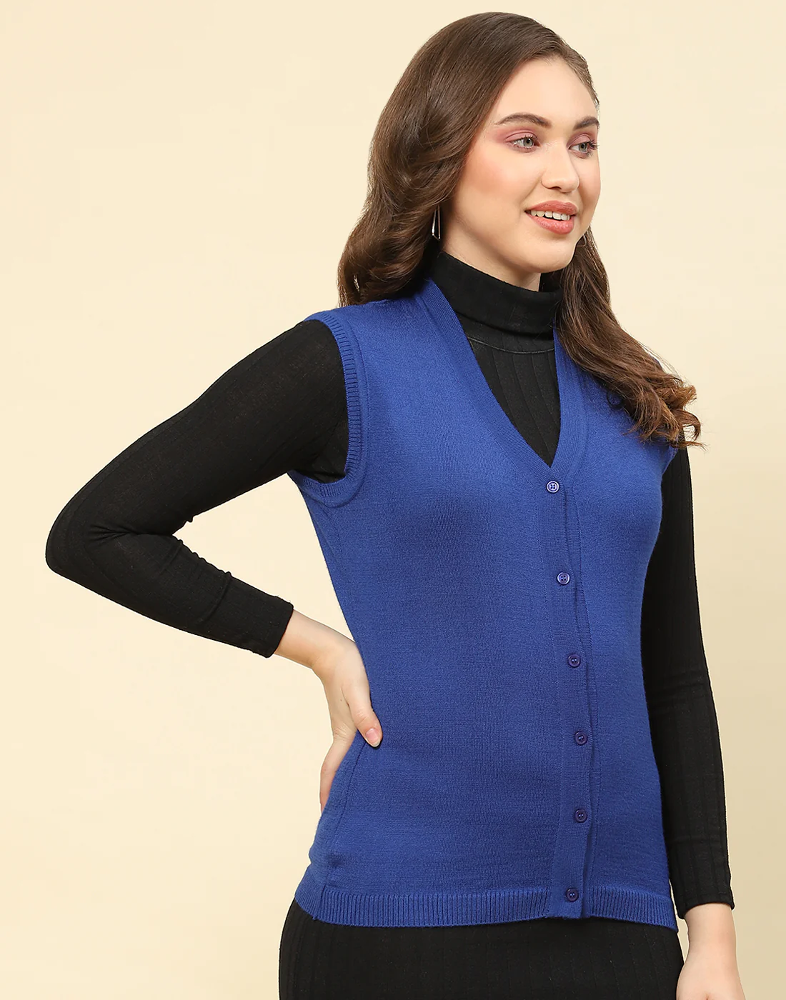 Women Blue Solid V Neck Sleeveless Cardigan - Image 4