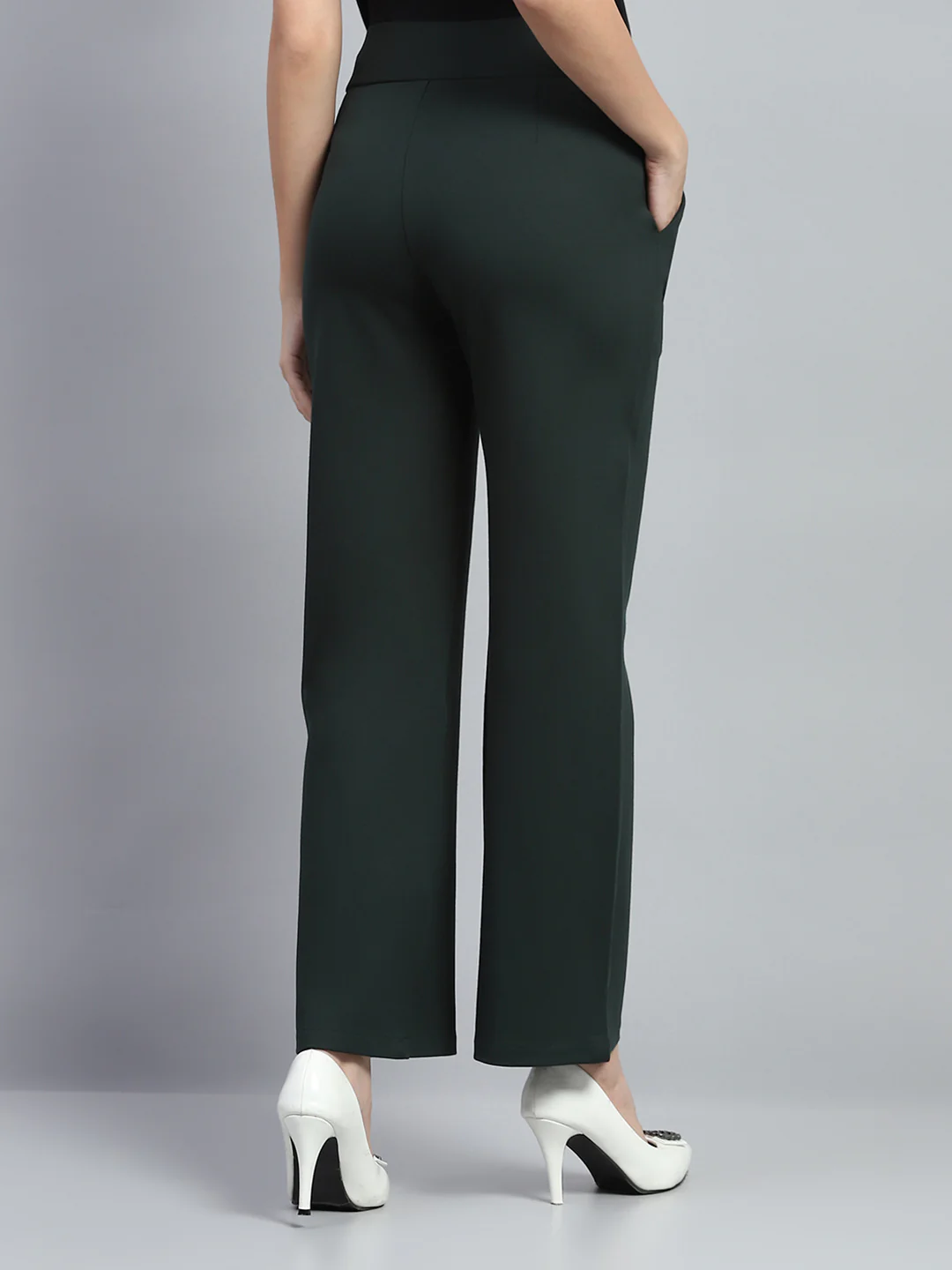 Women Bottle Green Solid Regular Fit Trouser - Image 5