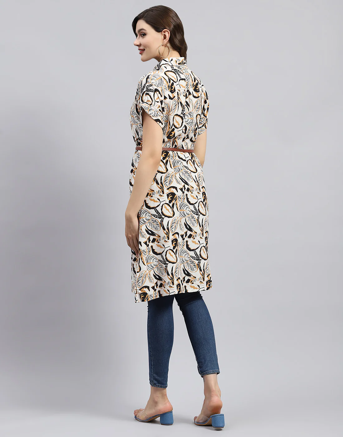 Women Brown & Black Printed Collar Half Sleeve Tunic - Image 6