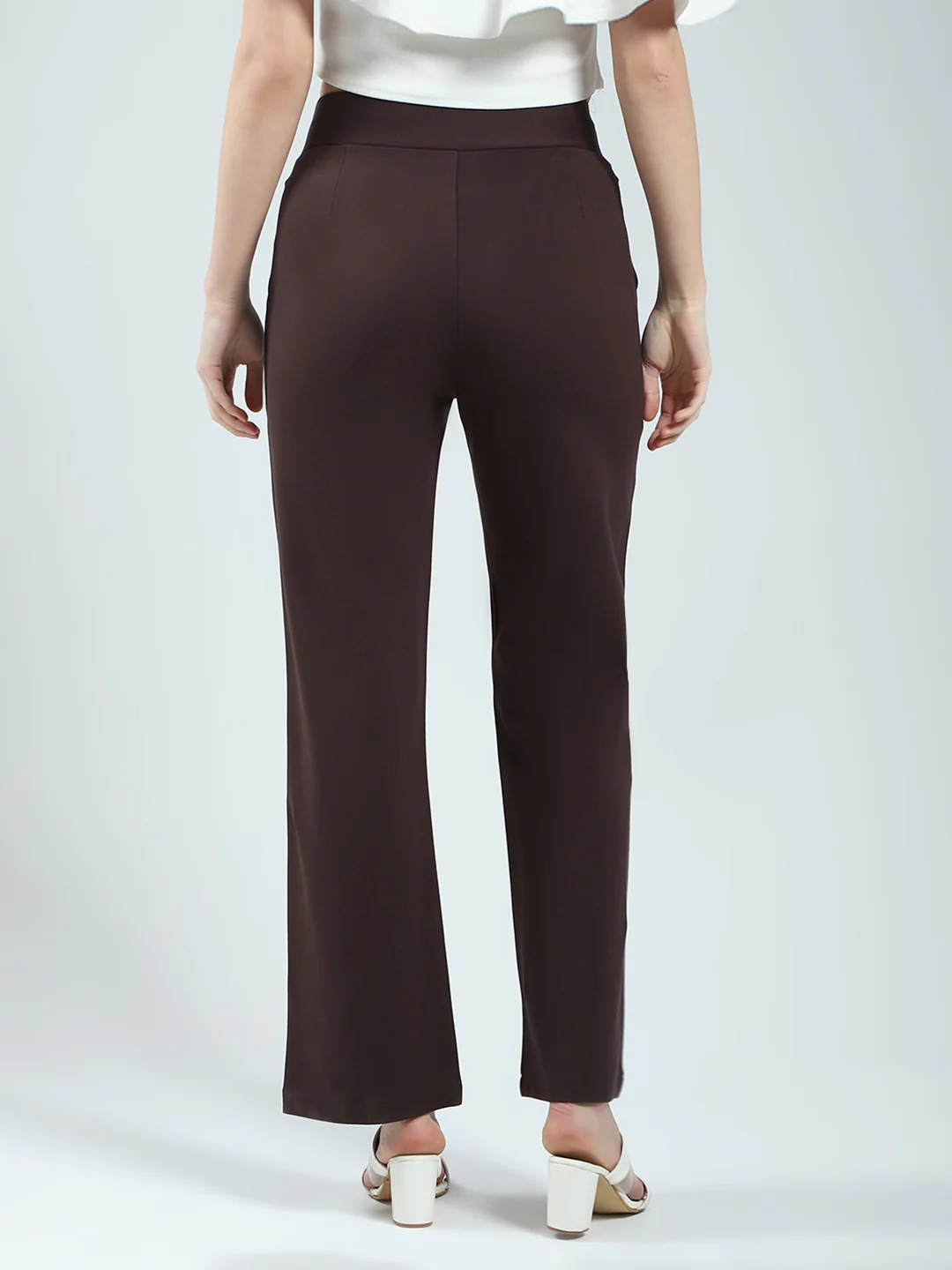 Women Brown Plain Regular Fit Jegging - Image 5