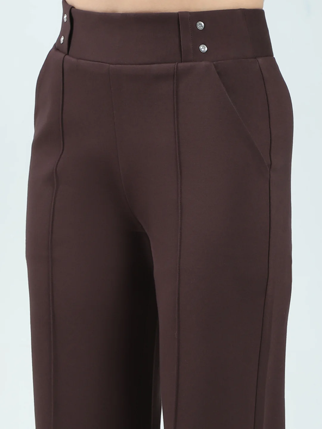 Women Brown Plain Regular Fit Jegging - Image 6