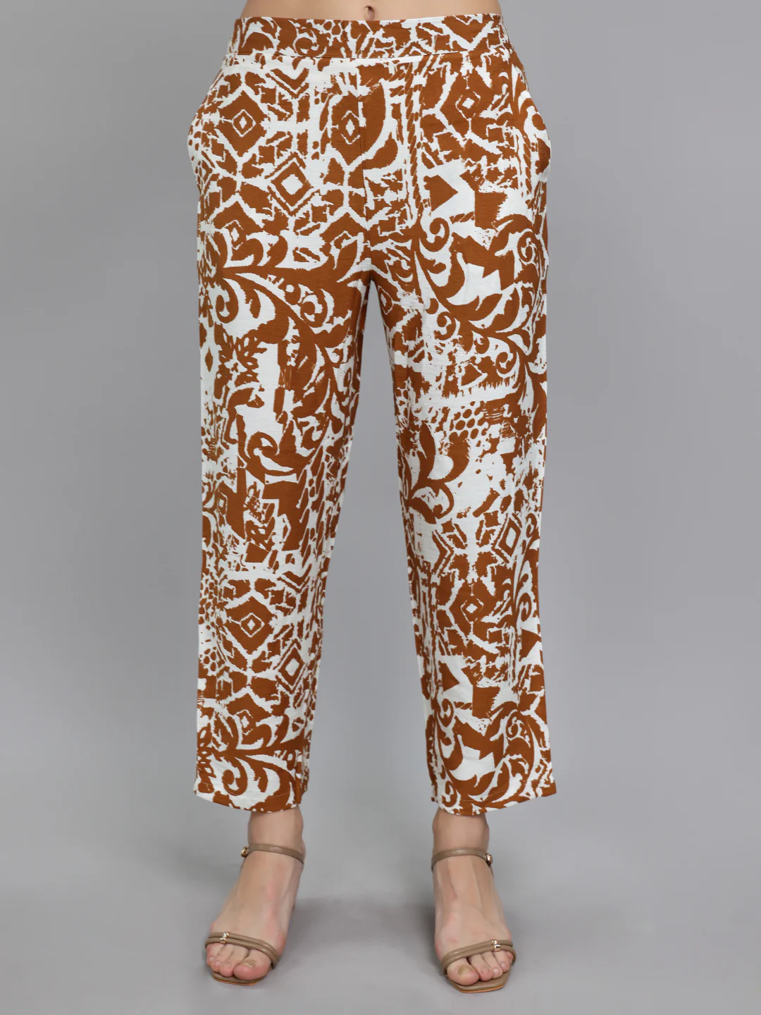 Women Brown Printed Collar Half Sleeve Cords Set - Image 7