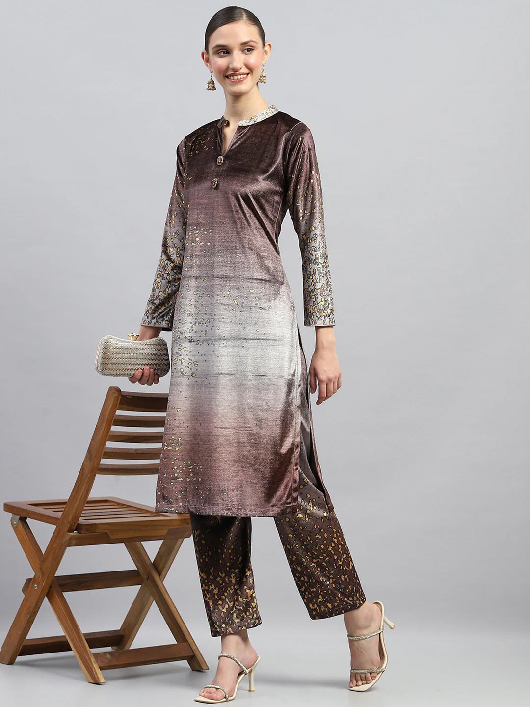 Women Brown Printed Round Neck Full Sleeve Kurti Set - Image 3