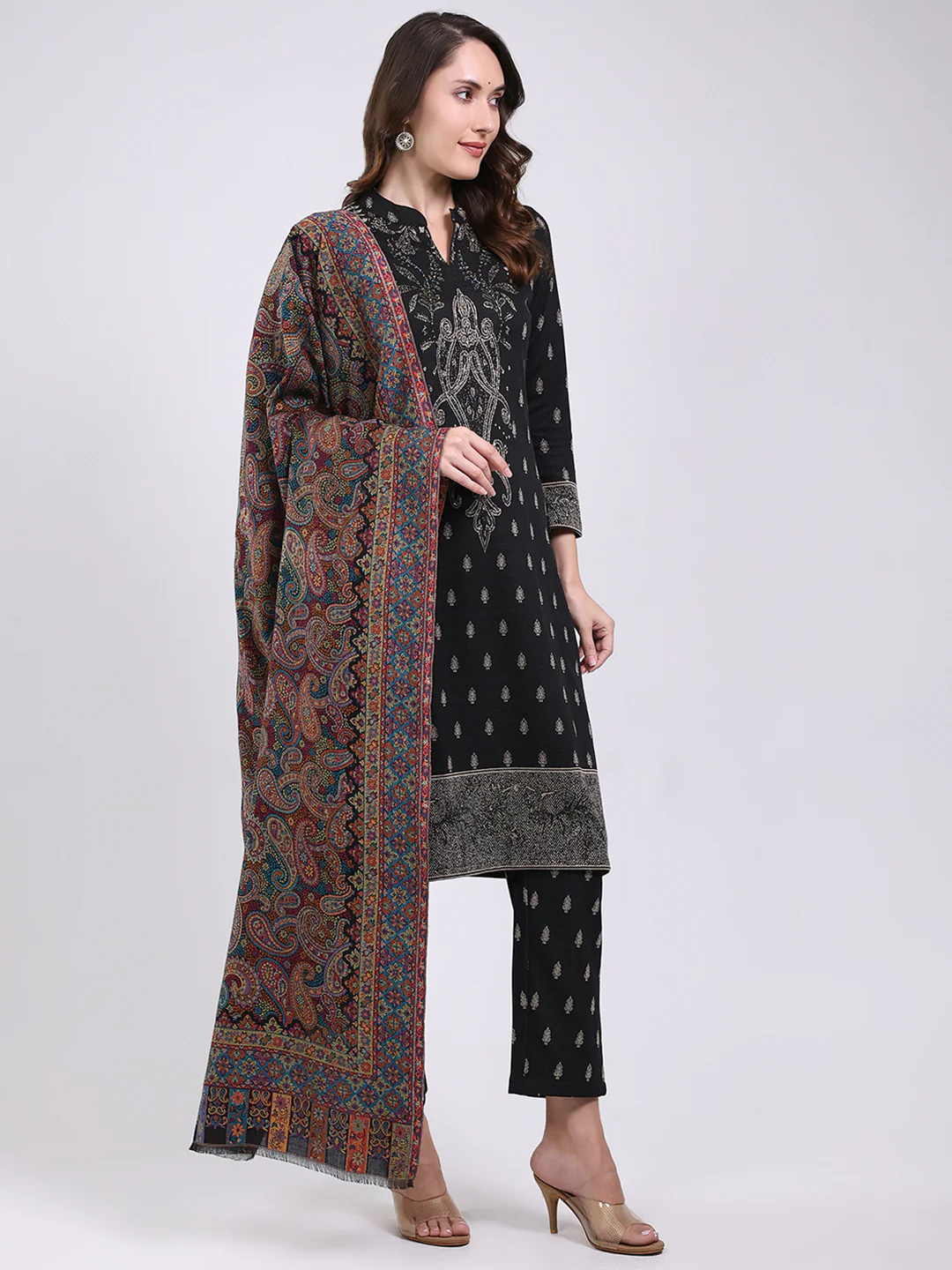 Women Brown Printed Wool Blend Shawl - Image 4