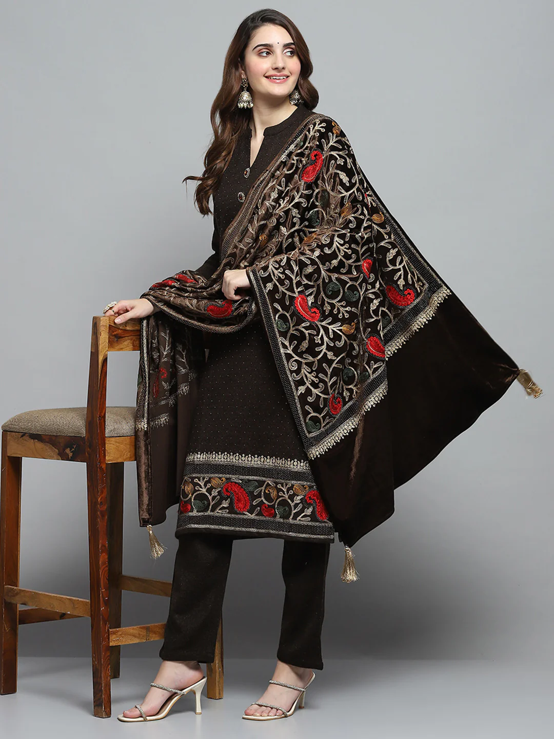 Women Brown Self Design Round Neck Full Sleeve Kurti Set & Stole - Image 2