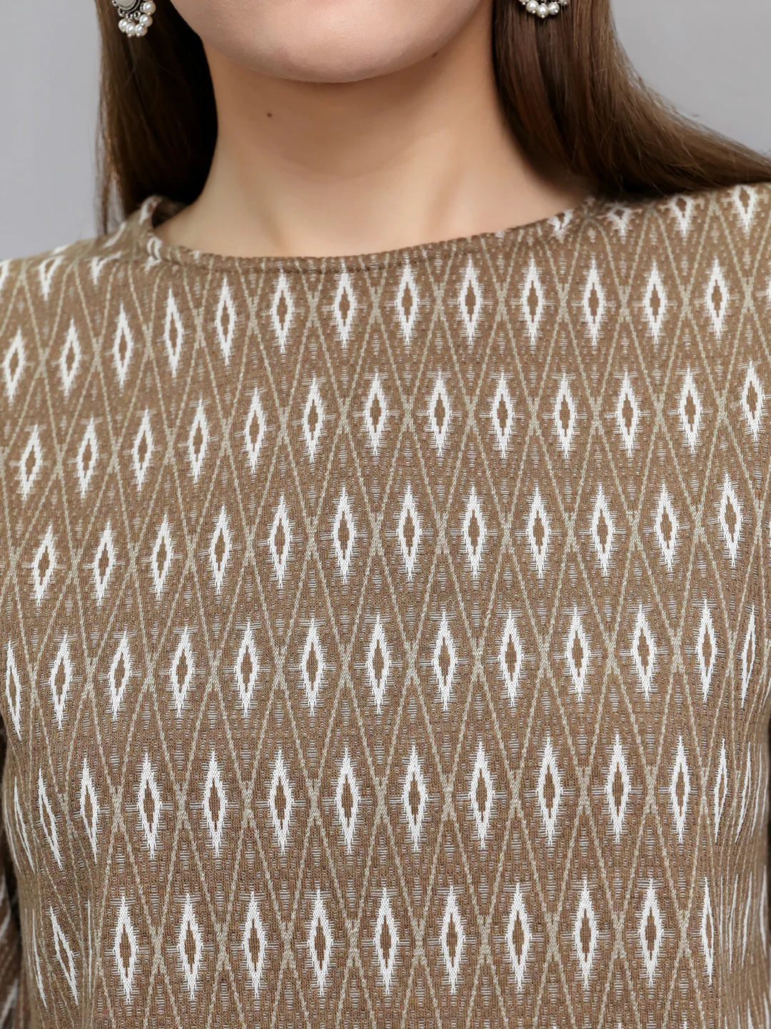 Women Brown Self Design Round Neck Half Sleeve Cords Set - Image 4