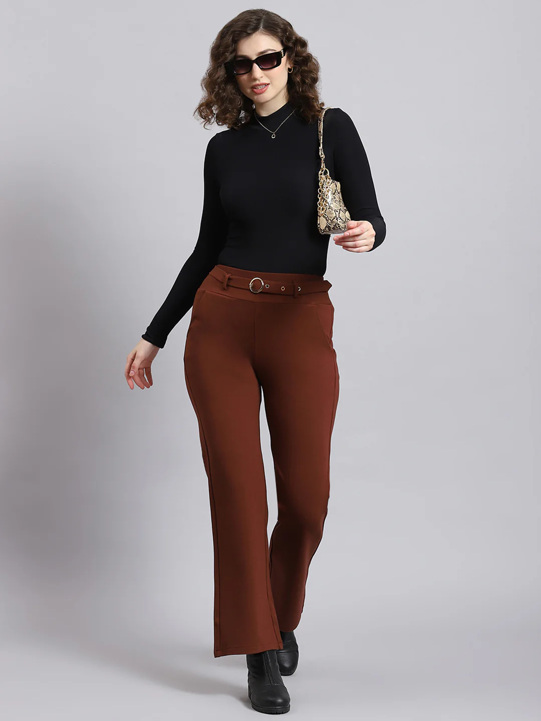 Women Brown Solid Regular Fit Jegging - Image 2