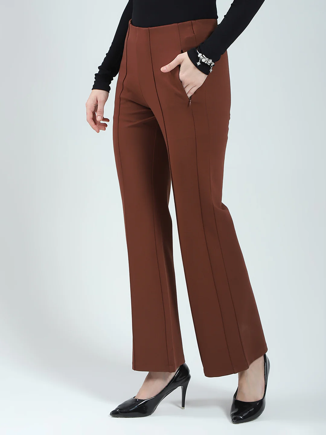 Women Brown Solid Regular Fit Jegging - Image 3