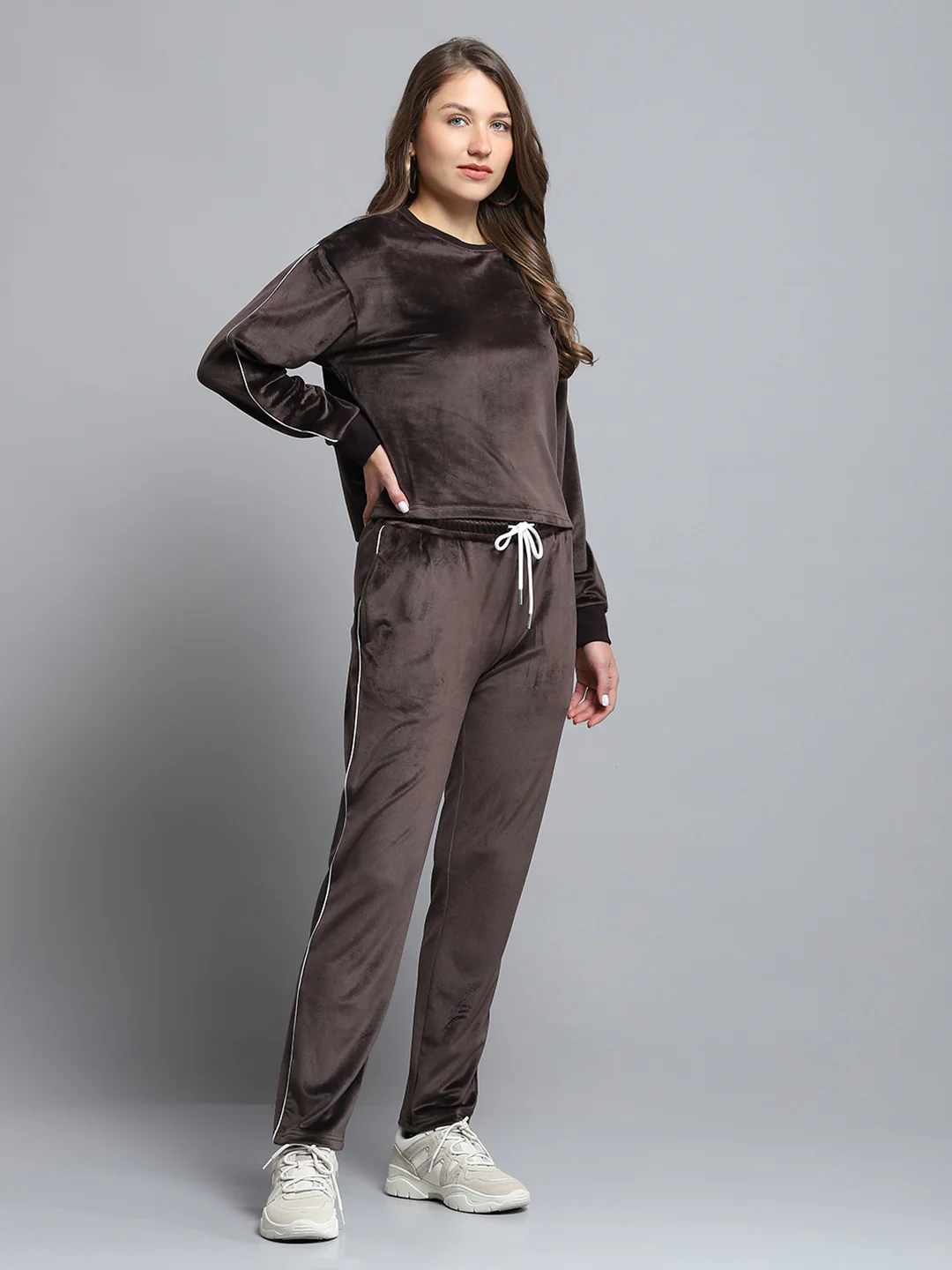 Rock.it Women Brown Solid Round Neck Full Sleeve Tracksuit - Image 4